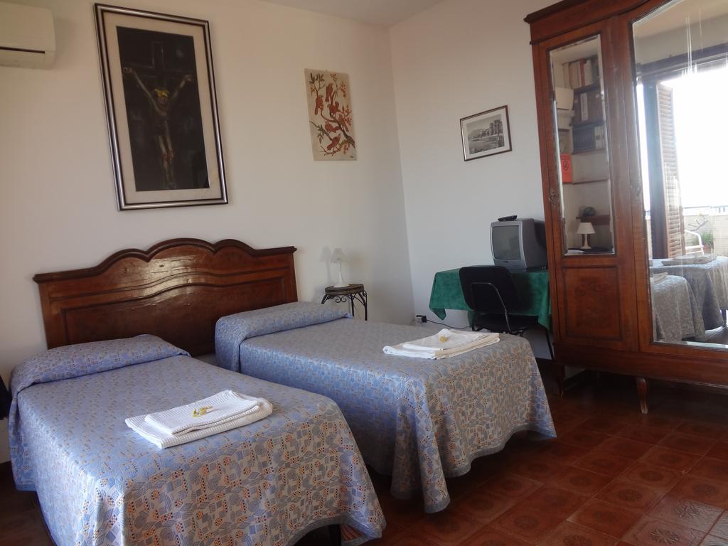 Casa Riccio Hotel Палермо Стая снимка