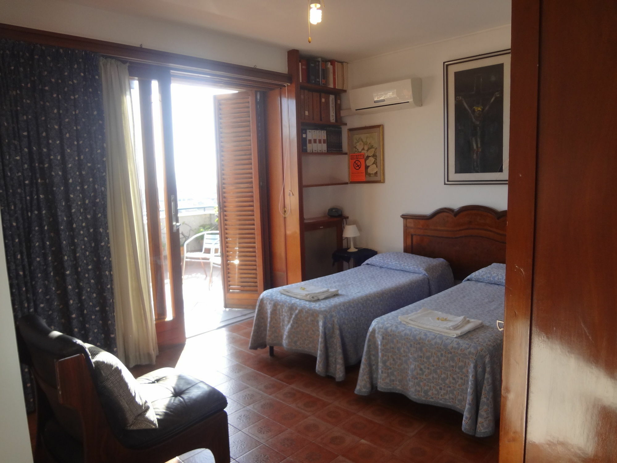 Casa Riccio Hotel Палермо Екстериор снимка